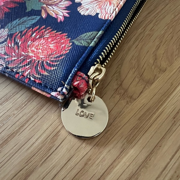 LOFT wristlet NWOT - Picture 2 of 4